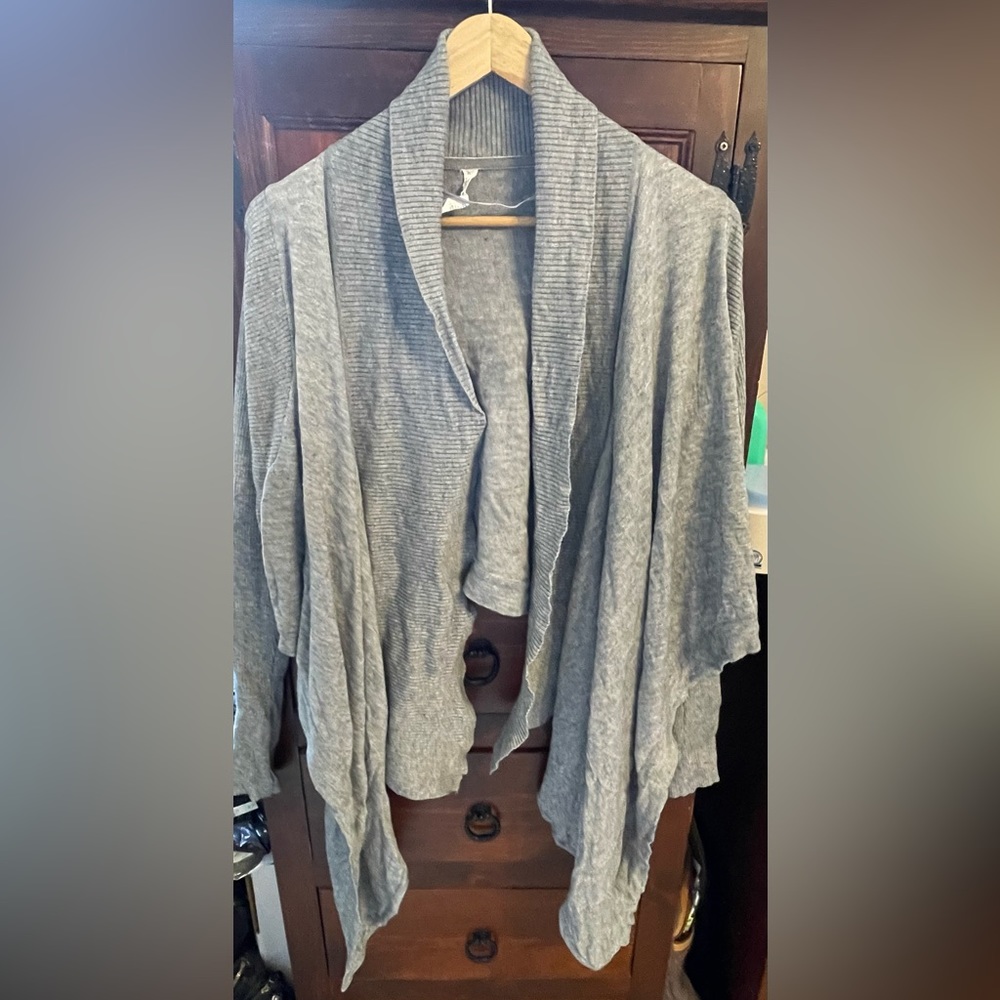 Lululemon grey wrap sweater